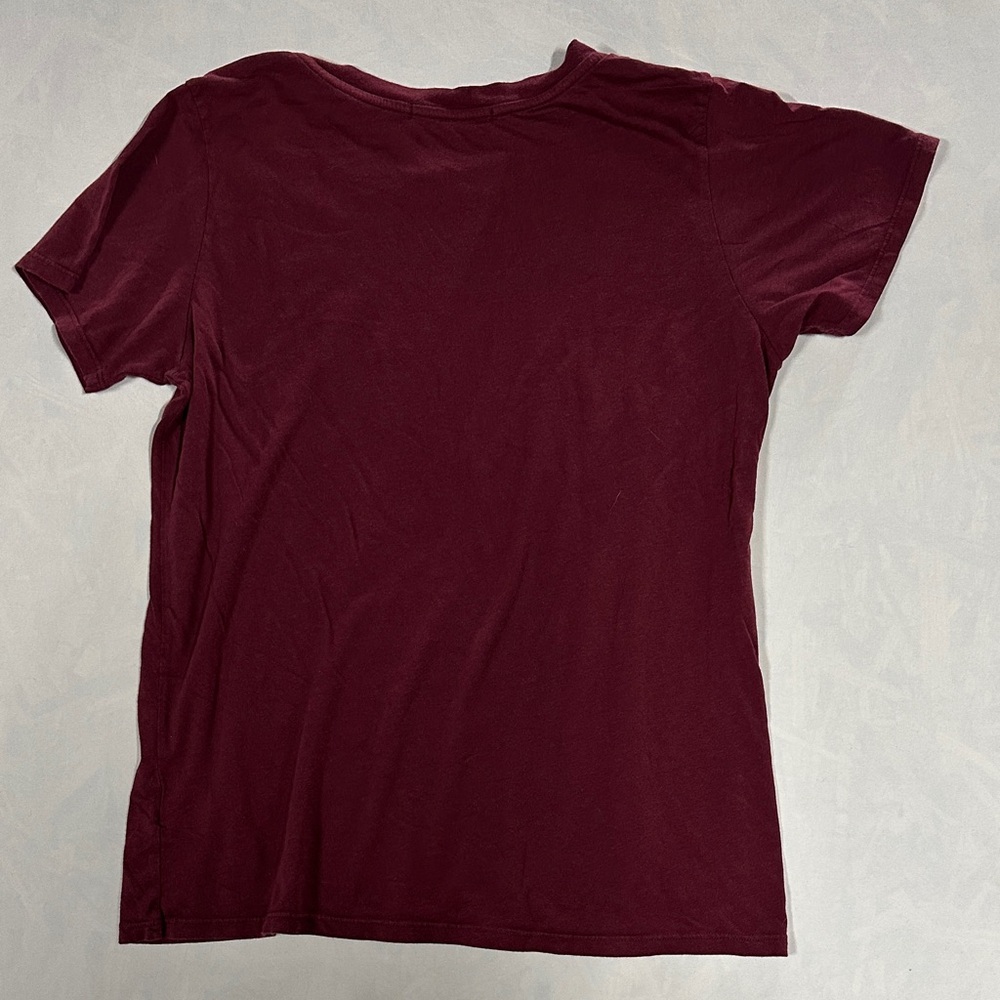 Daydreamer Queen Graphic Band T-Shirt in Burgundy Womens Medium - Picture 3 of 4